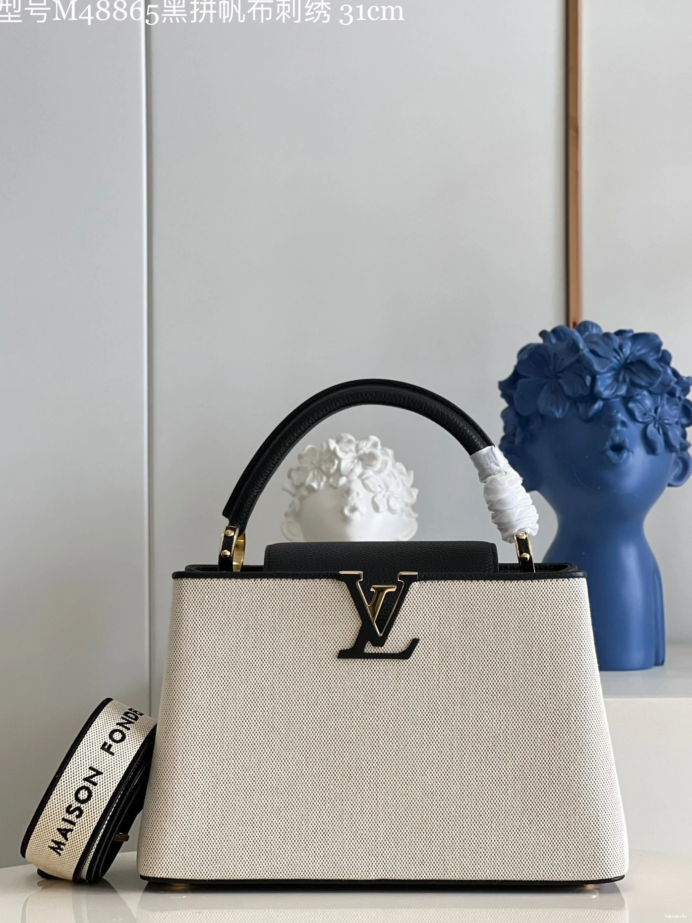 LOUIS CAPUCINES VUITTON MM 0515